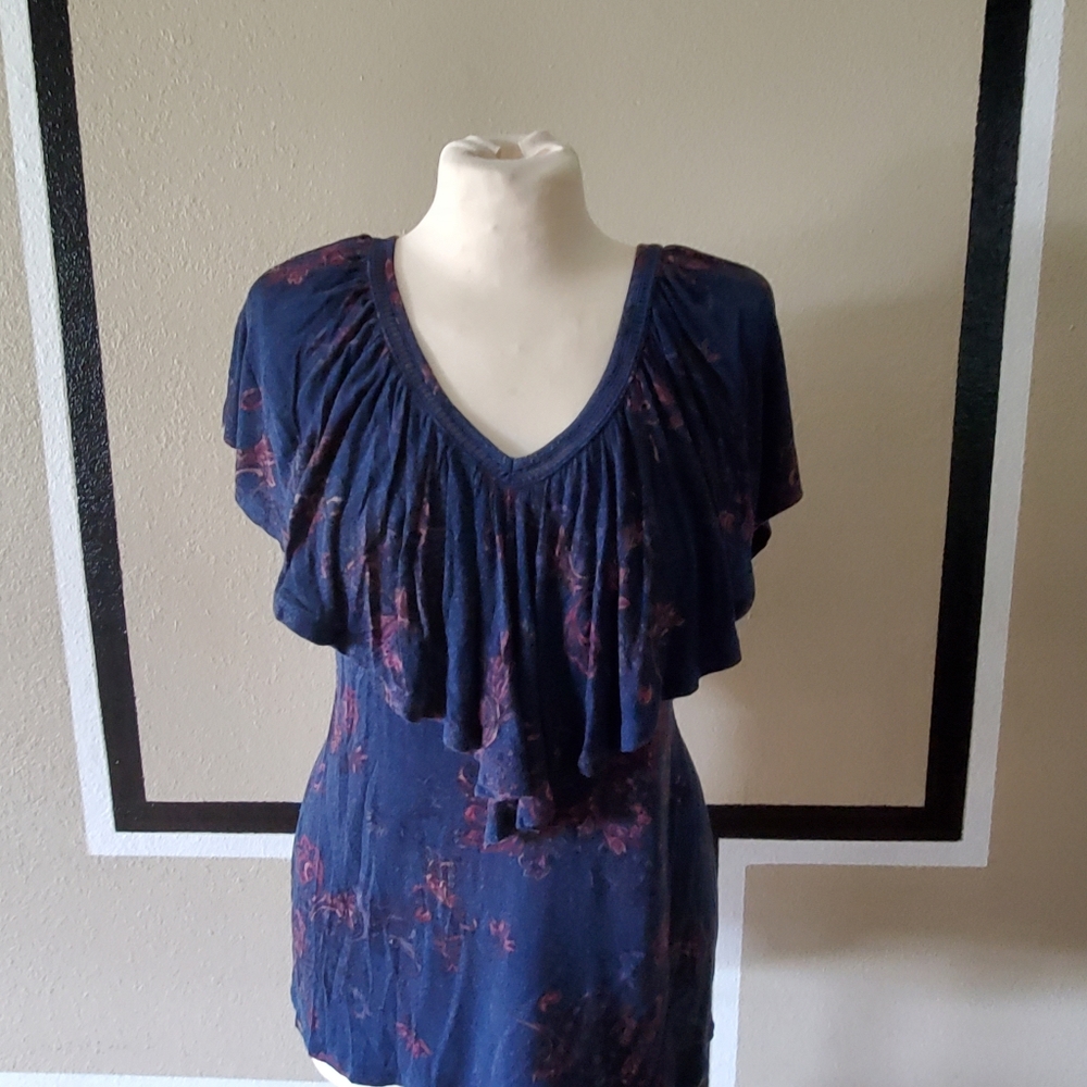 Flirty blue blouse